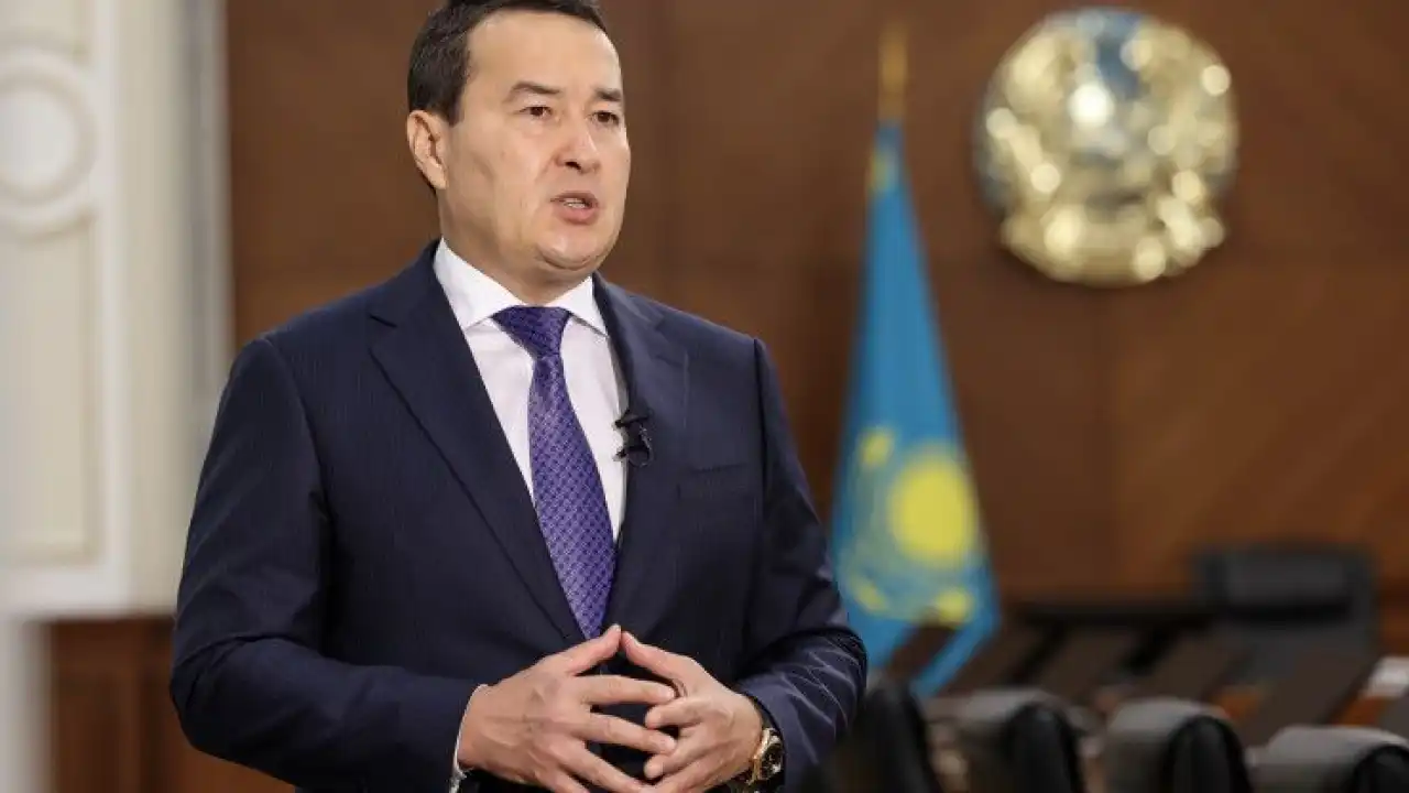 Главный аудитор «подчищает собственные хвосты»?