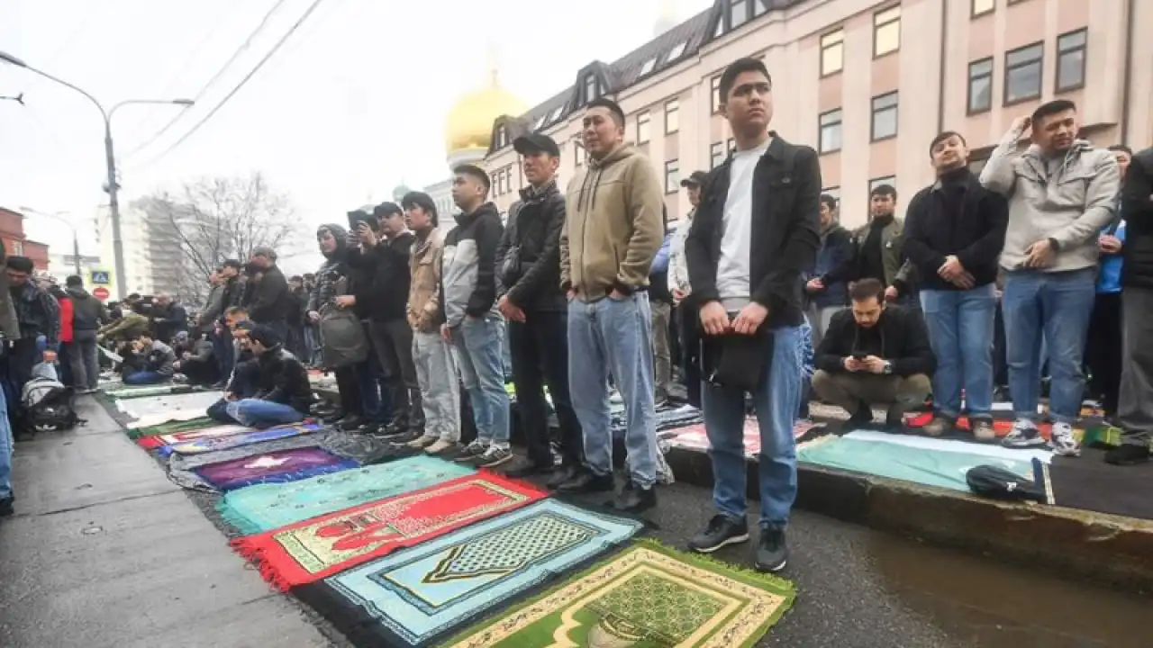 Жума-коллапс: как противостоять посягательствам на светские устои Казахстана?