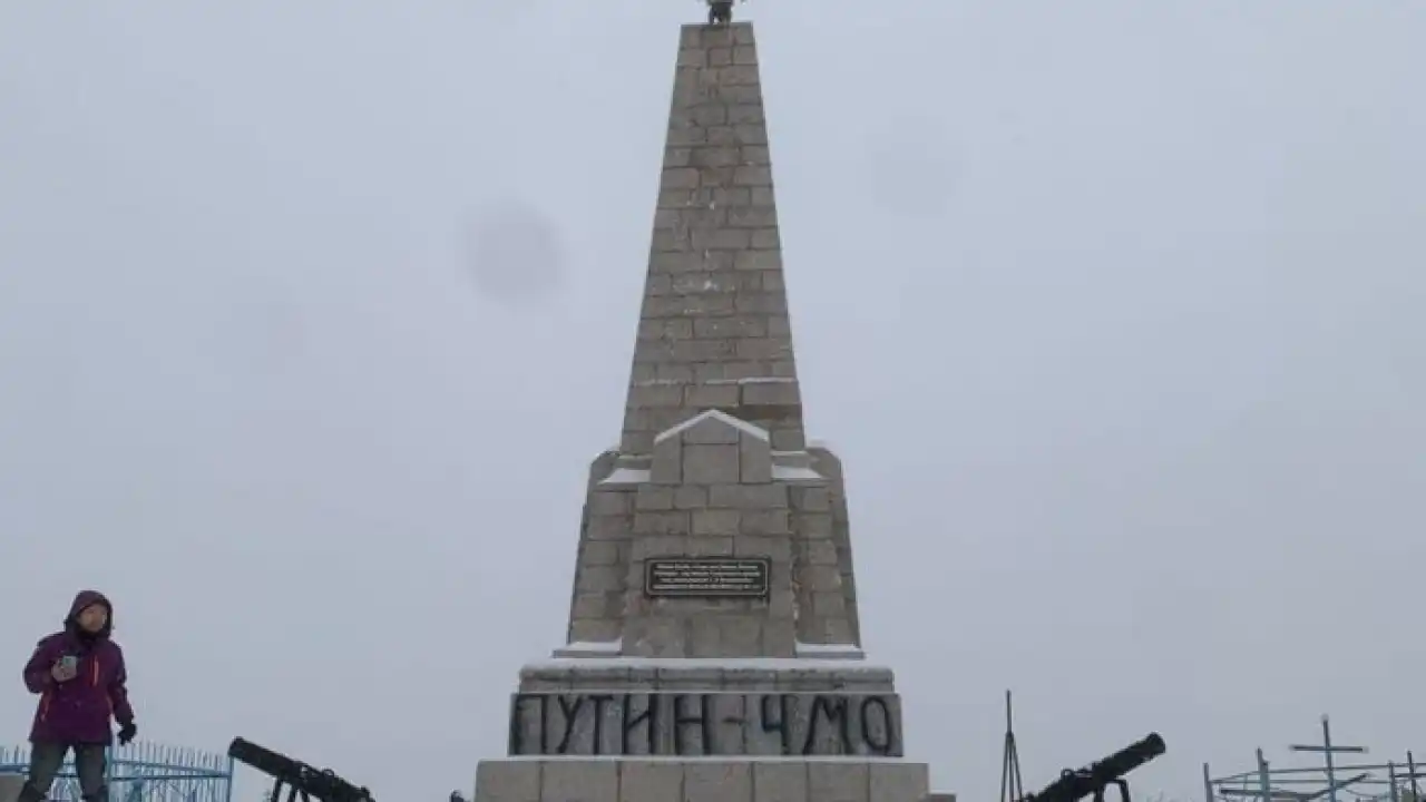 Война с памятниками в Казахстане: будет ли ей положен конец?