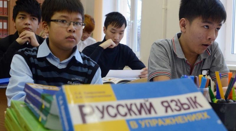 Благодаря казахам: русскоязычное образование в РК сохраняет свои позиции