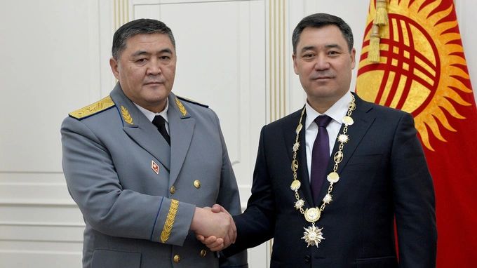 Қырғызстанда саяси дәуір ауысты ма? Тәшиевтің тосын отставкасы нені білдіреді