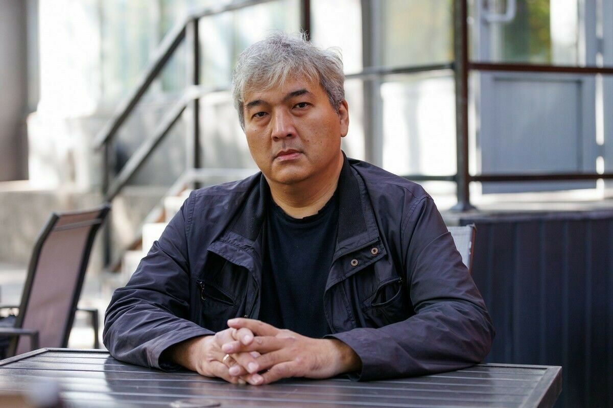 Сто лет ожидания: почему казахстанских женщин не пускают в большую политику?